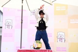 中島健人の一振りでスイカが真っ二つ！？“本物”のアルパカも登場『ラブ≠コメディ』大ヒット祈願！公開直前イベント２