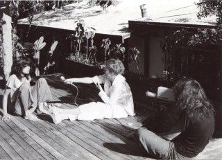 デルフィーヌ・セリッグ唯一の長編監督作。23人の女優にインタビューした「美しく、黙りなさい」２