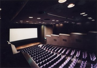 国立映画アーカイブ（旧:東京国立近代美術館フィルムセンター）の画像２